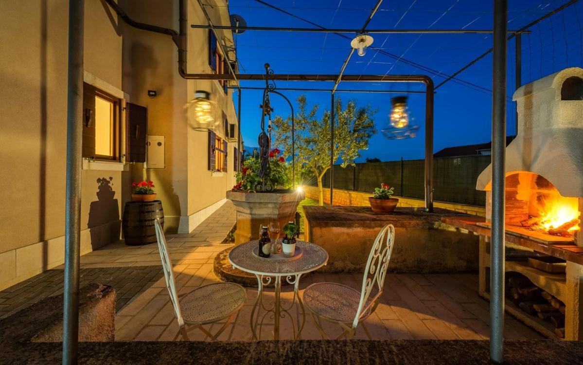 Villa Zara Marčana Buitenkant foto
