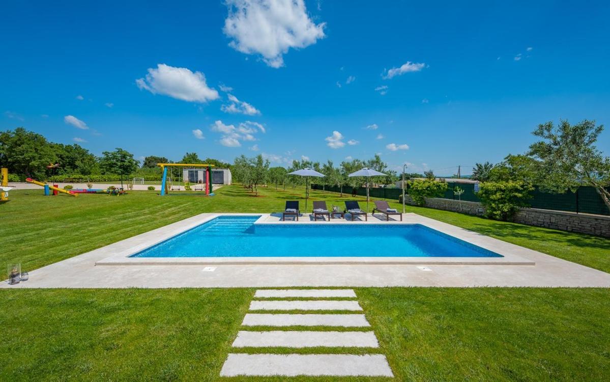 Villa Zara Marčana Buitenkant foto